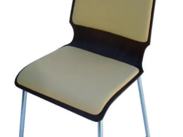 Konferenciaszék, ülőlap és a támla kárpitozott - Krómacél váz